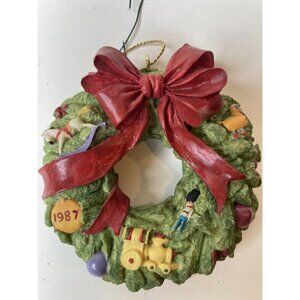 Hallmark Keepsake Ornament Wreath 1987 Charter Member Collectors Club Green Red